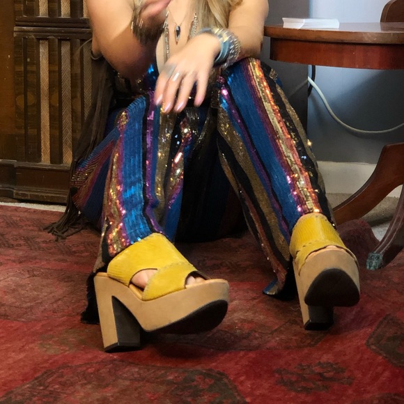 Platform Shoes - Picture 8 of 8